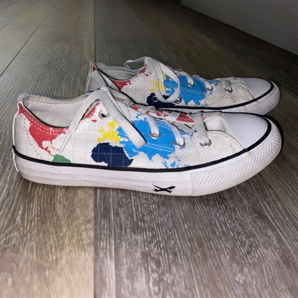 Converse Kids Youth US Size 2.5 All Star OX 668458F White World Map Shoes